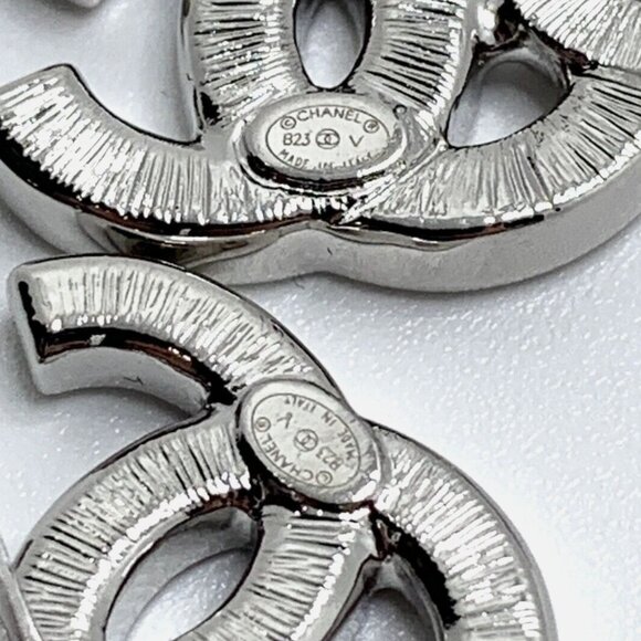 CHANEL Double CC Earrings Silver hardware With Crystals - Picture 7 of 8